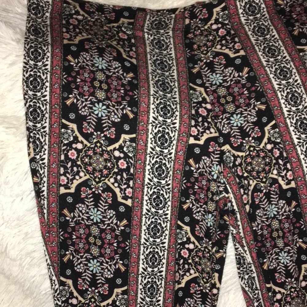 🆕 Palazzo Pants Fit and Flare 🍑🍑🍑 - Picture 4 of 6